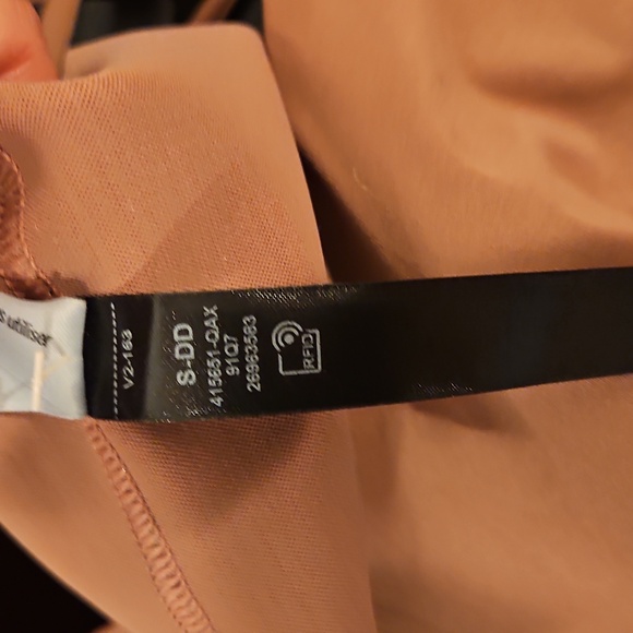 Victorias Secret Sport Double Strap Bralette Sports Bra Sz. Small DD - Picture 8 of 8